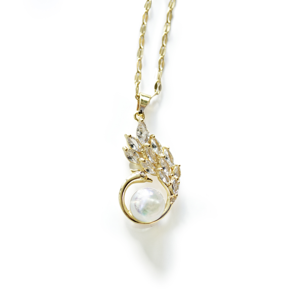 Lovey Swan Necklace